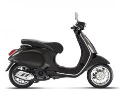 Vespa Sprint 125 3V čierna